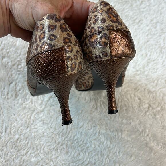 BKE - Buckle leopard and snakeskin pointed toe heels, size Probs 8.5 - Picture 4 of 10